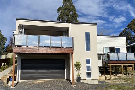 Photo of property in 28 Douglas Street, Allanton, Mosgiel, 9092