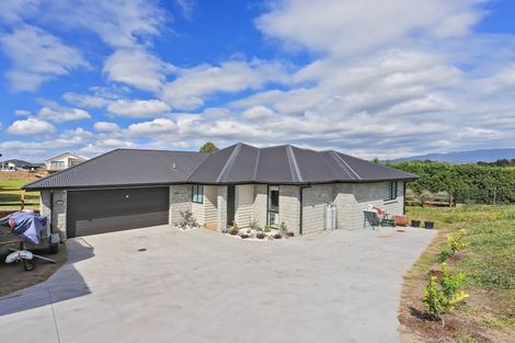 Photo of property in 15 Anglers Way, Omokoroa, 3114