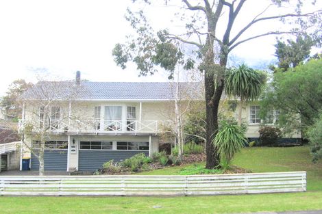 Photo of property in 2 South Pacific Place, Henderson, Auckland, 0612