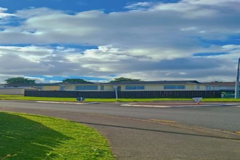 Photo of property in 1/69 Luanda Drive, Ranui, Auckland, 0612