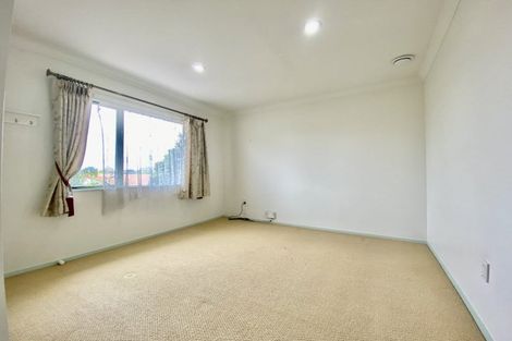 Photo of property in 14 Franshell Crescent, East Tamaki, Auckland, 2013