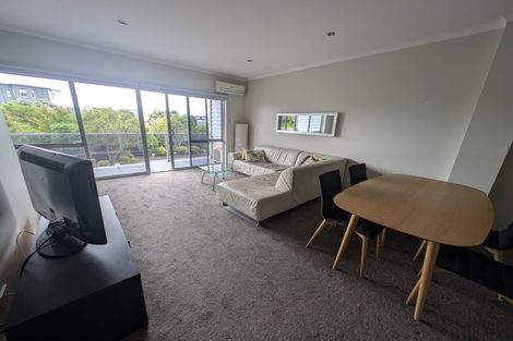 Photo of property in The Strand, 5/16 Ronald Street, Strandon, New Plymouth, 4312