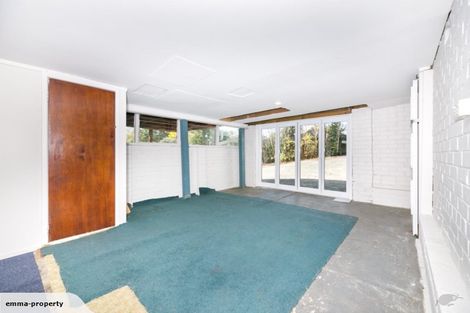 Photo of property in 5 Henderson Valley Road, Henderson, Auckland, 0612