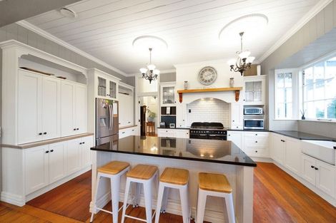 Photo of property in 104 Pitt Road, Hillsborough, New Plymouth, 4372