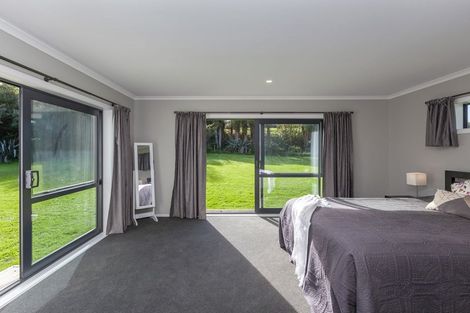 Photo of property in 12 Faydon Close, Ohau, Levin, 5570