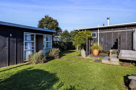 Photo of property in 32 Anglers Avenue, Warea, 4381