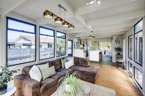 Photo of property in 42 Peddie Street, Taradale, Napier, 4112