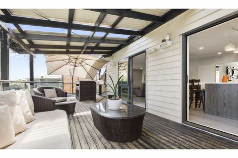 Photo of property in 22a Sabulite Road, Kelston, Auckland, 0602