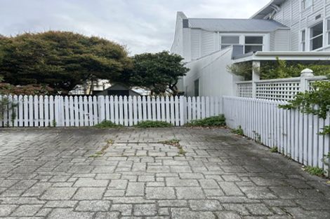 Photo of property in 1/10 Hobson Crescent, Thorndon, Wellington, 6011