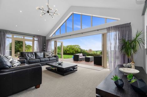 Photo of property in 105 Medhurst Road, Bombay, 2675