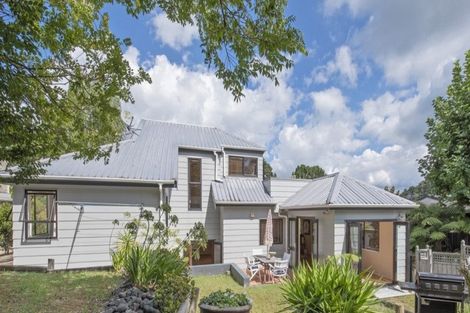 Photo of property in 9 Telephone Road, Birkenhead, Auckland, 0626