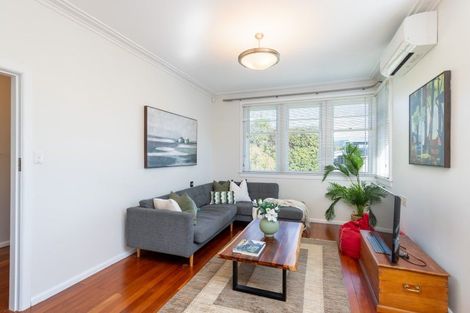 Photo of property in 60 Pine Avenue, Ebdentown, Upper Hutt, 5018