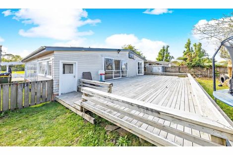 Photo of property in 26 Tiraumea Drive, Pakuranga, Auckland, 2010