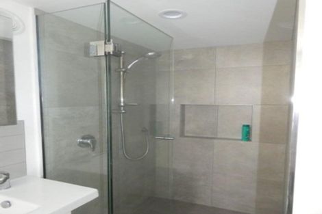 Photo of property in 92 Creswick Terrace, Northland, Wellington, 6012