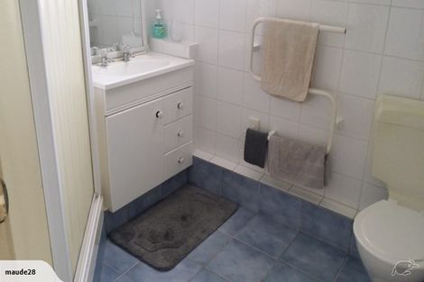 Photo of property in 97 Hobsonville Road, West Harbour, Auckland, 0618