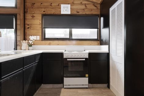 Photo of property in 32 Golf Road, Mount Maunganui, 3116