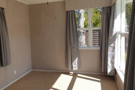 Photo of property in 81 Lauderdale Road, Birkdale, Auckland, 0626
