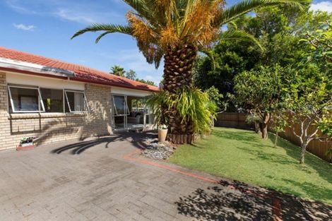 Photo of property in 12 Tington Avenue, Wattle Downs, Auckland, 2103
