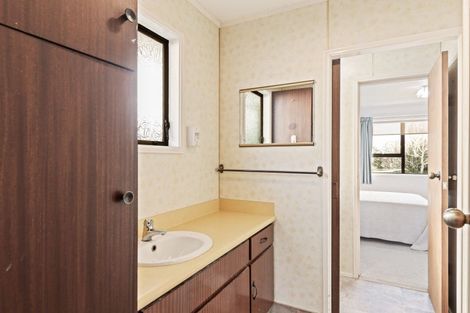 Photo of property in 110 Pioneer Road, Moturoa, New Plymouth, 4310