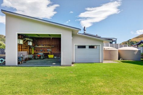 Photo of property in 22 Pohutukawa Drive, Mahia, Nuhaka, 4198