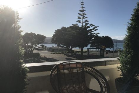 Photo of property in 3/154 Oriental Parade, Oriental Bay, Wellington, 6011