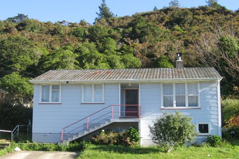 Photo of property in 144 George Street, Stokes Valley, Lower Hutt, 5019
