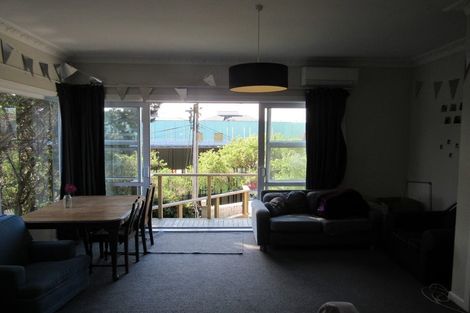 Photo of property in 62 Kelburn Parade, Kelburn, Wellington, 6012