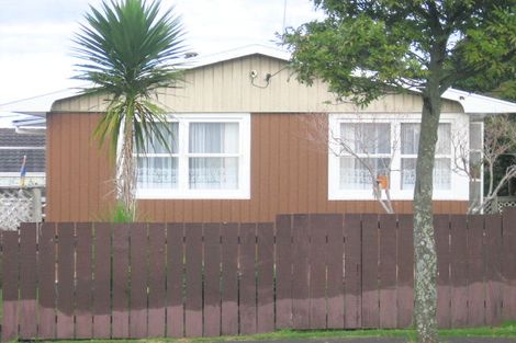 Photo of property in 1/52 Waimumu Road, Massey, Auckland, 0614
