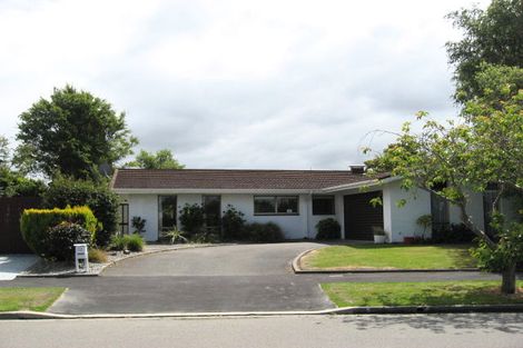 Photo of property in 10 Rosedale Place, Avonhead, Christchurch, 8042