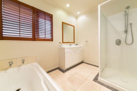 Photo of property in 28 Russell Robertson Drive, Havelock North, 4130