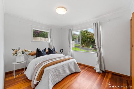 Photo of property in 14 Shanaway Rise, Hillcrest, Auckland, 0627