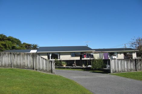 Photo of property in 17 Main South Road, Karoro, Greymouth, 7805