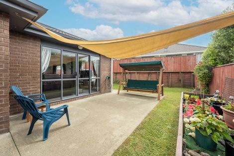 Photo of property in 5 Ronald Scott Grove, Riverstone Terraces, Upper Hutt, 5018