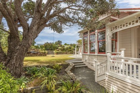 Photo of property in 11 Trelissick Crescent, Ngaio, Wellington, 6035