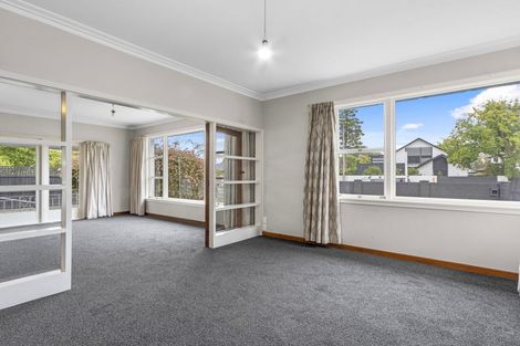 Photo of property in 122 Glandovey Road, Strowan, Christchurch, 8052