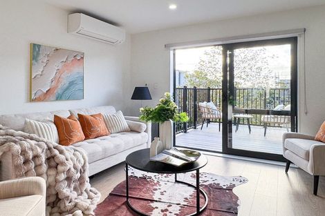 Photo of property in 15 Falcon Crescent, Hobsonville, Auckland, 0618