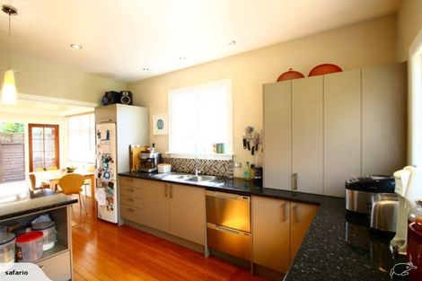 Photo of property in 140 Commercial Street, Takaka, 7110