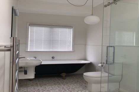 Photo of property in 317 River Road, Claudelands, Hamilton, 3214