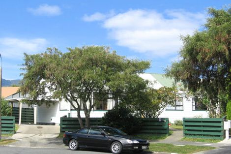 Photo of property in 7 Wyoming Grove, Totara Park, Upper Hutt, 5018