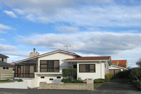 Photo of property in 1/1 The Esplanade, Westshore, Napier, 4110