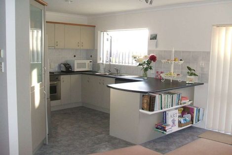 Photo of property in 19 Nuneaton Drive, Flat Bush, Auckland, 2019