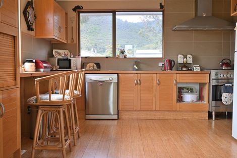 Photo of property in 11 Corbett Street, Hector, 7822