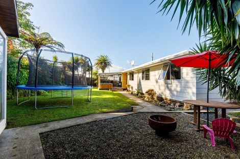 Photo of property in 6a Shaldon Crescent, Blagdon, New Plymouth, 4310