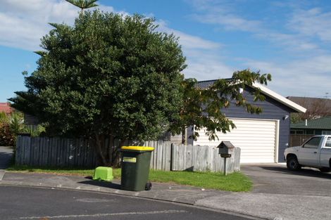 Photo of property in 16 Dana Place, Somerville, Auckland, 2014