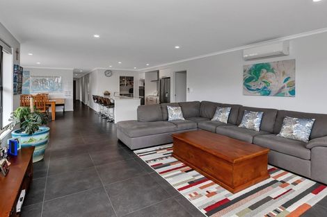 Photo of property in 3 Walnut Grove, Kensington, Whangarei, 0112