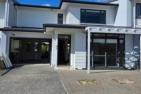 Photo of property in 11/2 Armoy Drive, East Tamaki, Auckland, 2016
