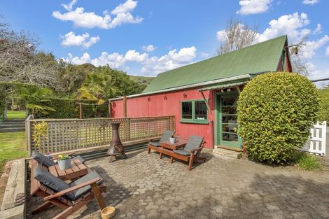 Photo of property in 4498 Christchurch Akaroa Road, Little River, 7591