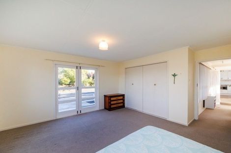 Photo of property in 2 Signal Street, Marton, 4710