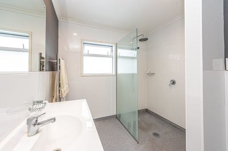 Photo of property in 12 George Street, Aramoho, Whanganui, 4500