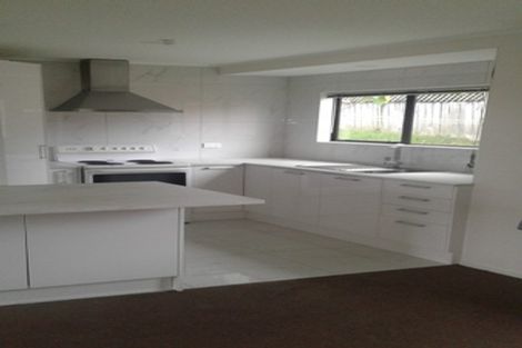 Photo of property in 12 Arde Place, Massey, Auckland, 0614